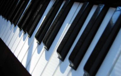 When Were Electric Keyboards Invented? A Brief History of Keyboard Instruments